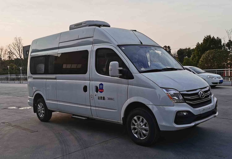 程力牌CL5043XYL6YS型體檢醫(yī)療車